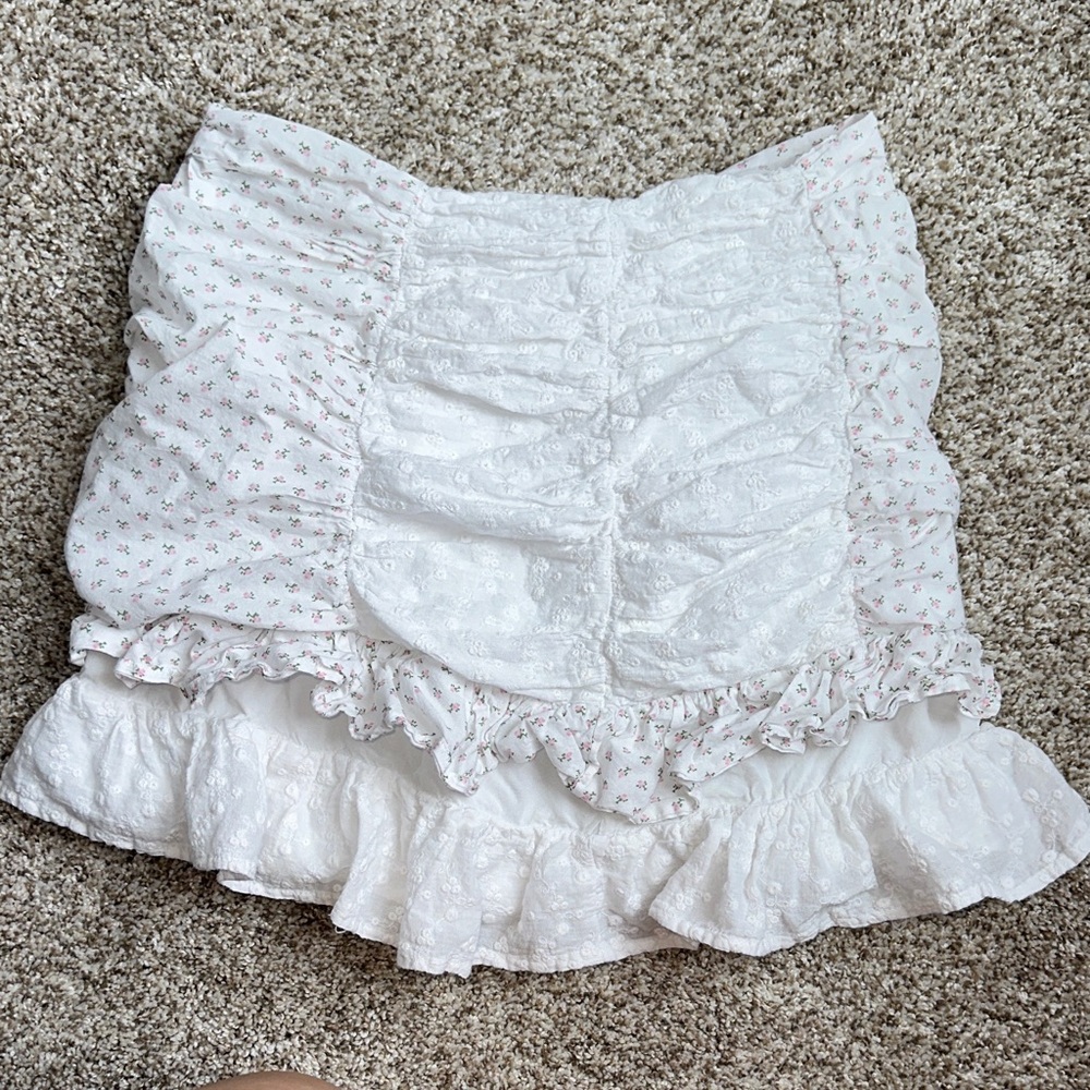 Lulu's Mini Skirt - Picture 2 of 3